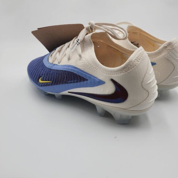 Mens Size 5 Nike Soccer Cleats Phantom 6 Low Elite FG White Blue HQ2331-400 main image 4